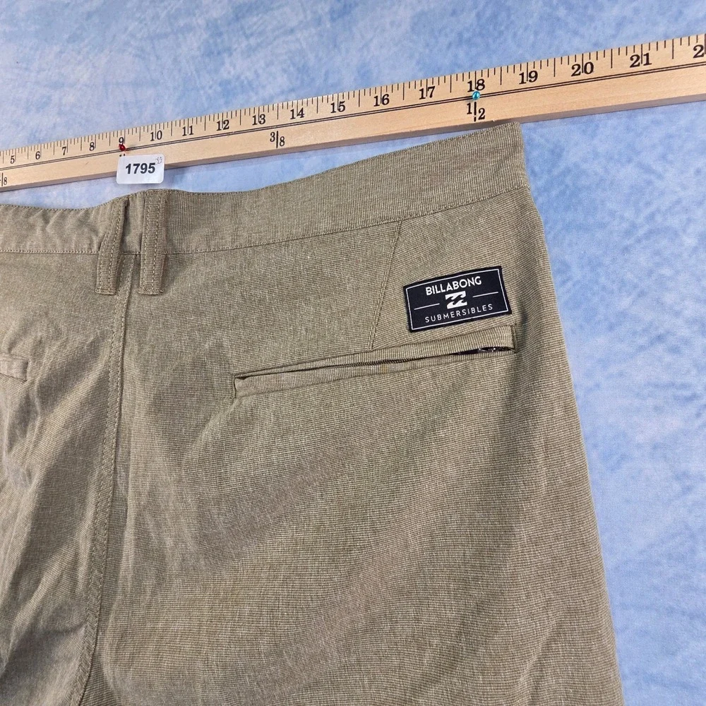 Billabong Submersibles Crossfire Hybrid Shorts Mens 36 Olive Green 4-Way Stretch